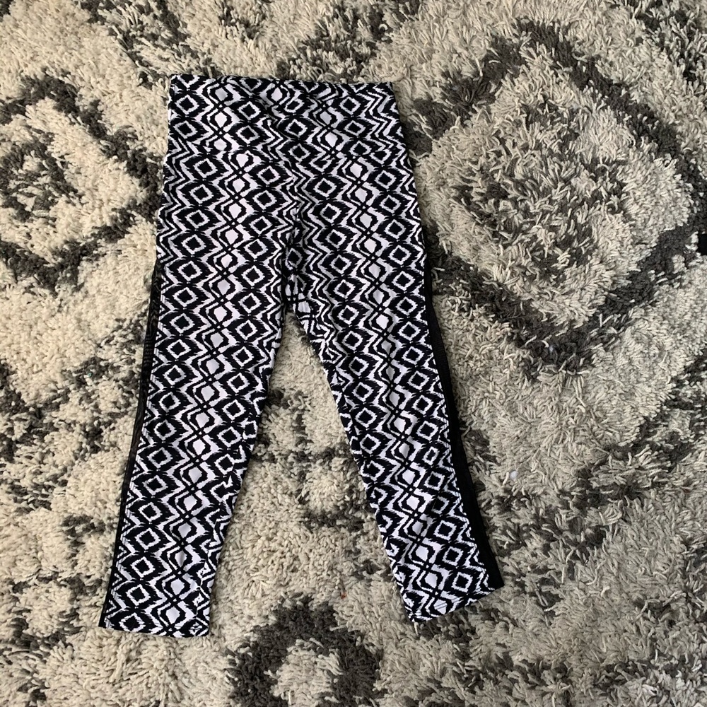 Onzie Leggings with Mesh Detail